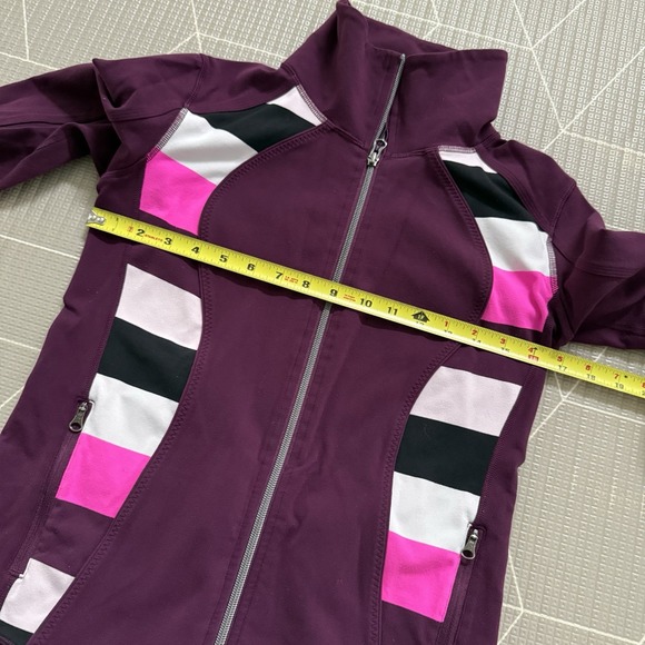 Lululemon Nice Asana Jacket Size 6-8 Plum Low Stripe Raspberry Glo - Picture 7 of 9
